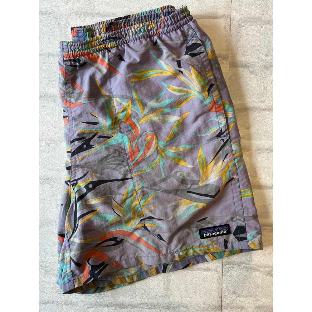 Patagonia Baggies Shorts Mens Small Bird of Paradise Floral Purple gorpcore